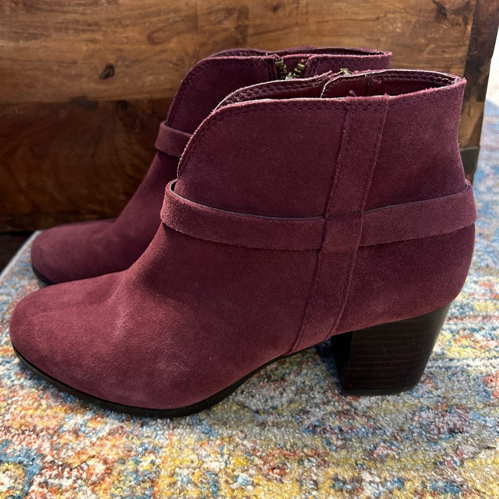 MIA Womens Suede Burgundy Booties Sz 8.5